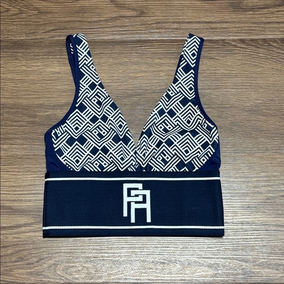 🔥🔥🔥Palm Angels Monogrammed V Top Size: Small🔥🔥🔥 - Picture 1 of 7